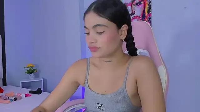 Check out our webcam shows gallery and message on a personal level with our sweet squirt cams hosts, showing off their natural physiques and sex toys.