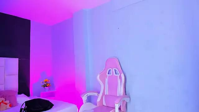 Check out our webcam shows gallery and message on a personal level with our sweet squirt cams hosts, showing off their natural physiques and sex toys.