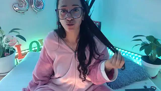 Check out our webcam shows gallery and message on a personal level with our sweet squirt cams hosts, showing off their natural physiques and sex toys.