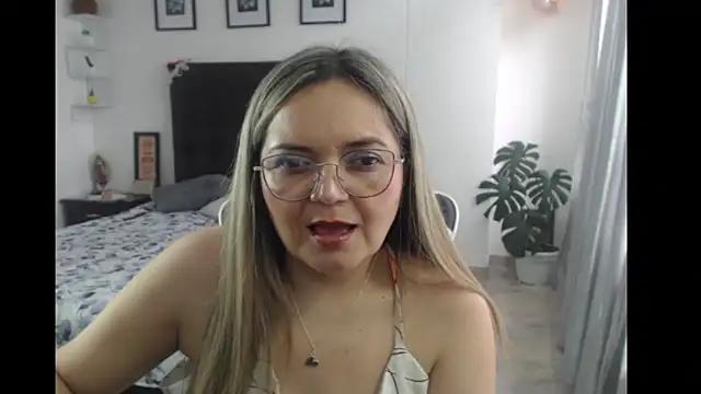 Check out our webcam shows gallery and message on a personal level with our sweet squirt cams hosts, showing off their natural physiques and sex toys.