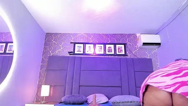 Check out our webcam shows gallery and message on a personal level with our sweet squirt cams hosts, showing off their natural physiques and sex toys.