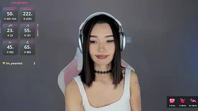 Check out our webcam shows gallery and message on a personal level with our sweet squirt cams hosts, showing off their natural physiques and sex toys.
