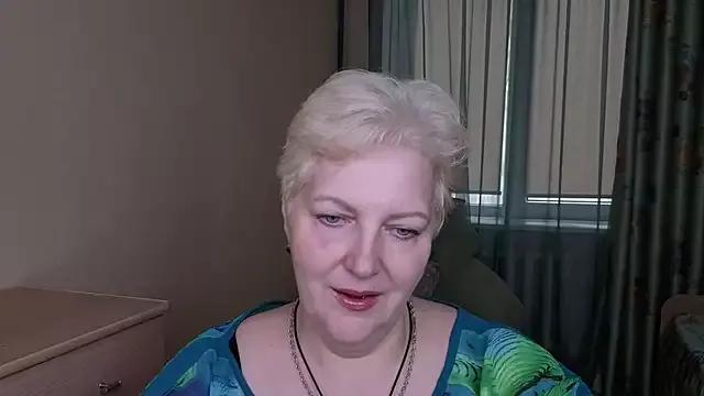 Sandra_Snowy from StripChat is Freechat