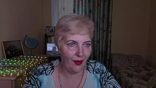 Sandra_Snowy from StripChat is Freechat