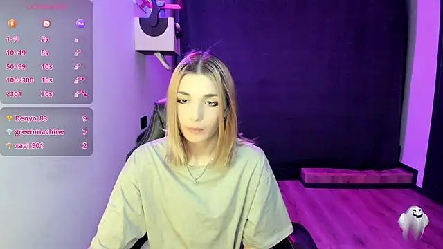 Check out our webcam shows gallery and message on a personal level with our sweet squirt cams hosts, showing off their natural physiques and sex toys.