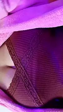 Sara69sexy from StripChat is Freechat