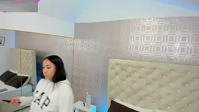 Check out our webcam shows gallery and message on a personal level with our sweet squirt cams hosts, showing off their natural physiques and sex toys.