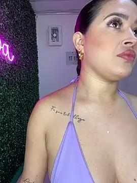 Check out our webcam shows gallery and message on a personal level with our sweet squirt cams hosts, showing off their natural physiques and sex toys.