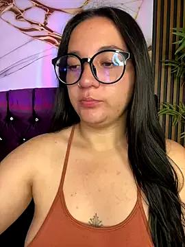 sara_roy04_ from StripChat is Freechat