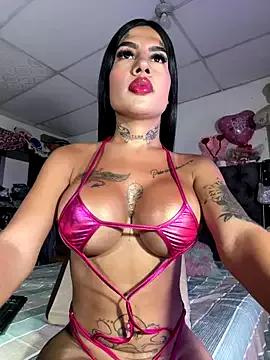 Check out our webcam shows gallery and message on a personal level with our sweet squirt cams hosts, showing off their natural physiques and sex toys.