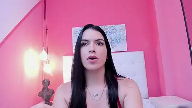 Sarah-Cooper from StripChat is Freechat