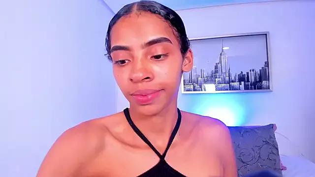 sarah_ashbourne from StripChat is Freechat