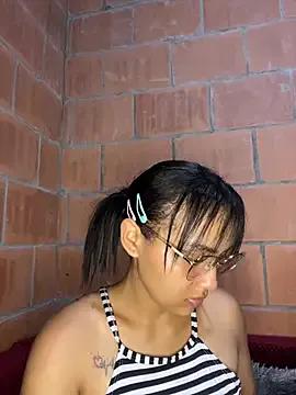 SARAH_GM00 from StripChat is Freechat