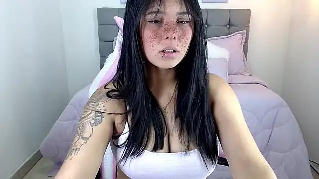 Check out our webcam shows gallery and message on a personal level with our sweet squirt cams hosts, showing off their natural physiques and sex toys.