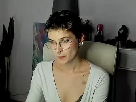 sarah_perfect from StripChat is Freechat