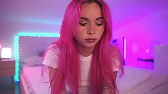 Check out our webcam shows gallery and message on a personal level with our sweet squirt cams hosts, showing off their natural physiques and sex toys.