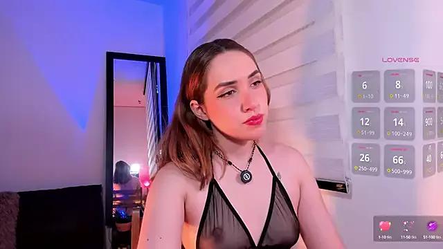SarahCastillo_ from StripChat is Freechat