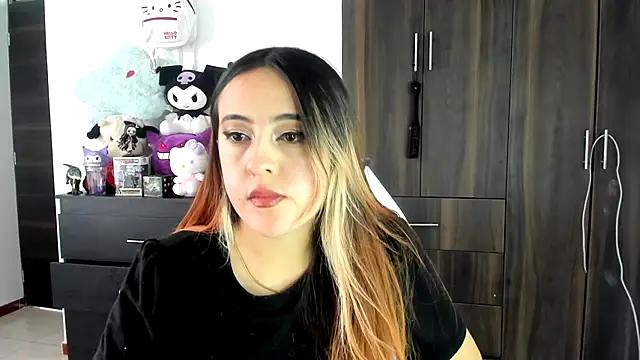 Check out our webcam shows gallery and message on a personal level with our sweet squirt cams hosts, showing off their natural physiques and sex toys.