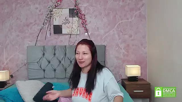 SARAI_DS from StripChat is Freechat