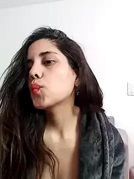 SaraLatinayPrimiciax from StripChat is Freechat