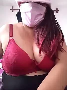 Saramilf36 from StripChat is Freechat