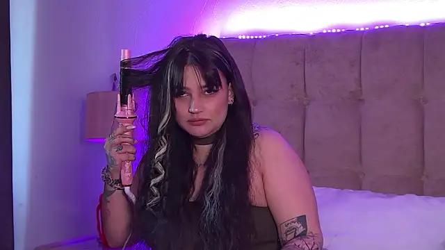 Check out our webcam shows gallery and message on a personal level with our sweet squirt cams hosts, showing off their natural physiques and sex toys.