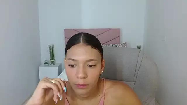 Check out our webcam shows gallery and message on a personal level with our sweet squirt cams hosts, showing off their natural physiques and sex toys.