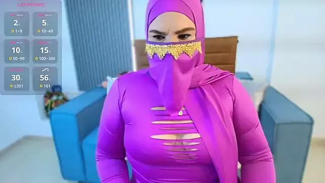 Sashaa_Elitee from StripChat is Freechat