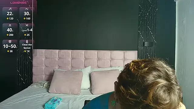 SashaRosee_ from StripChat is Freechat