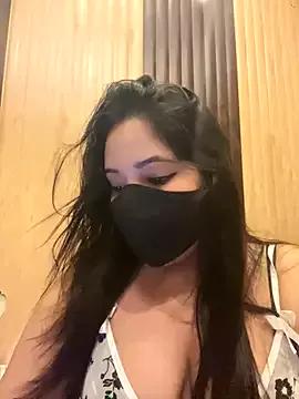 Sassy_Inaya from StripChat is Freechat