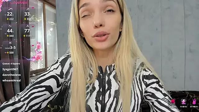 Sassy_Teen from StripChat is Freechat