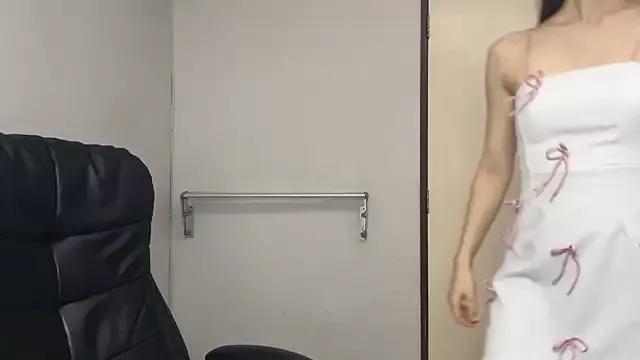 SassyJessi from StripChat is Freechat