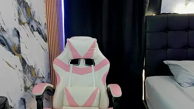 Check out our webcam shows gallery and message on a personal level with our sweet squirt cams hosts, showing off their natural physiques and sex toys.