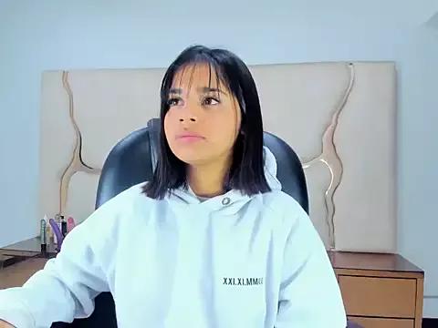 ScarletDoll from StripChat is Freechat