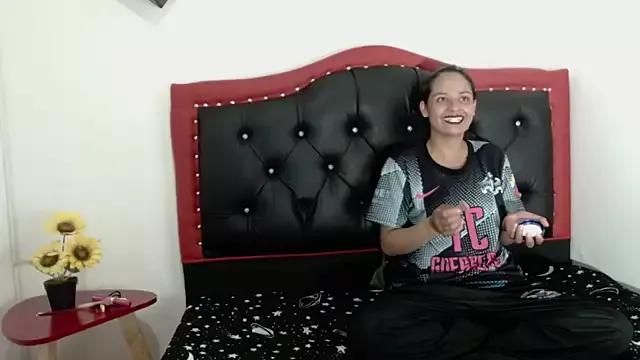 Scarlett_anki from StripChat is Freechat