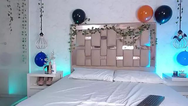 scarlett_skinny_ from StripChat is Freechat