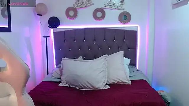 Check out our webcam shows gallery and message on a personal level with our sweet squirt cams hosts, showing off their natural physiques and sex toys.