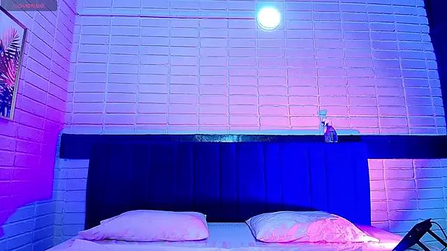 Check out our webcam shows gallery and message on a personal level with our sweet squirt cams hosts, showing off their natural physiques and sex toys.