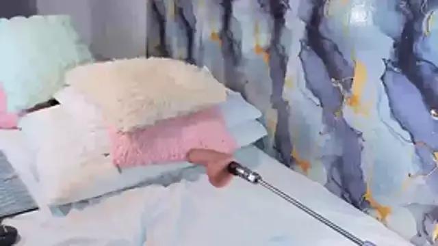 Selena_v from StripChat is Freechat