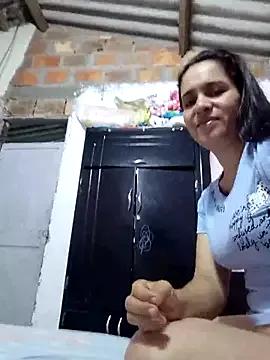 Selenahot23sexy from StripChat is Freechat