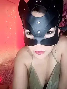 selene_miau from StripChat is Freechat