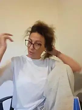 Selenna_emma from StripChat is Freechat