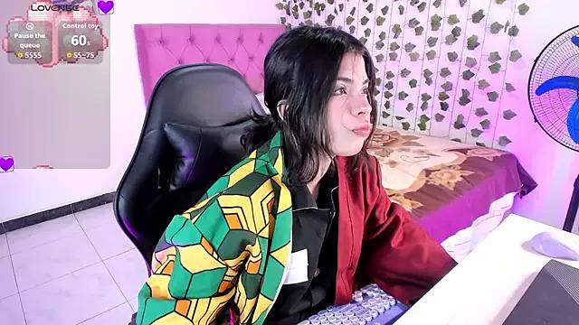 Check out our webcam shows gallery and message on a personal level with our sweet squirt cams hosts, showing off their natural physiques and sex toys.