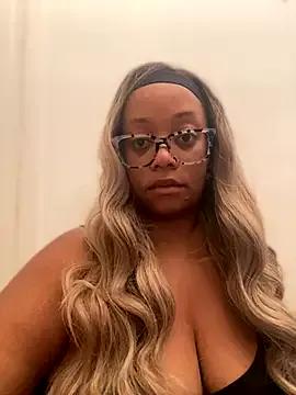 Photos of ServeOnyxx from StripChat is Freechat