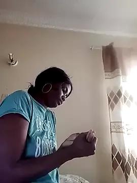 sexy-juicy from StripChat is Freechat