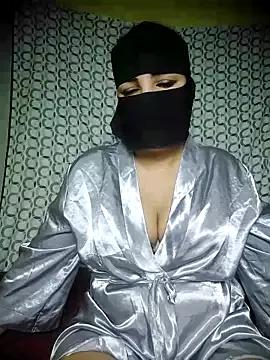 Sexy-Randa from StripChat is Freechat