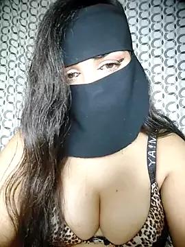 Sexy-Randa from StripChat is Freechat