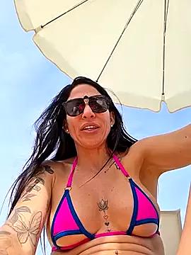 Check out our webcam shows gallery and message on a personal level with our sweet squirt cams hosts, showing off their natural physiques and sex toys.