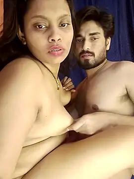Sexy_DarloSiya from StripChat is Freechat