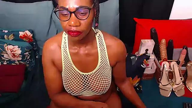 Photos of sexybootylicious from StripChat is Freechat